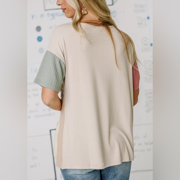 💙💙POSH PARTY HOST PICK💙💙NWOT BiBi Boutique Shirt Color Block & Pocket Size S/M - Picture 3 of 13